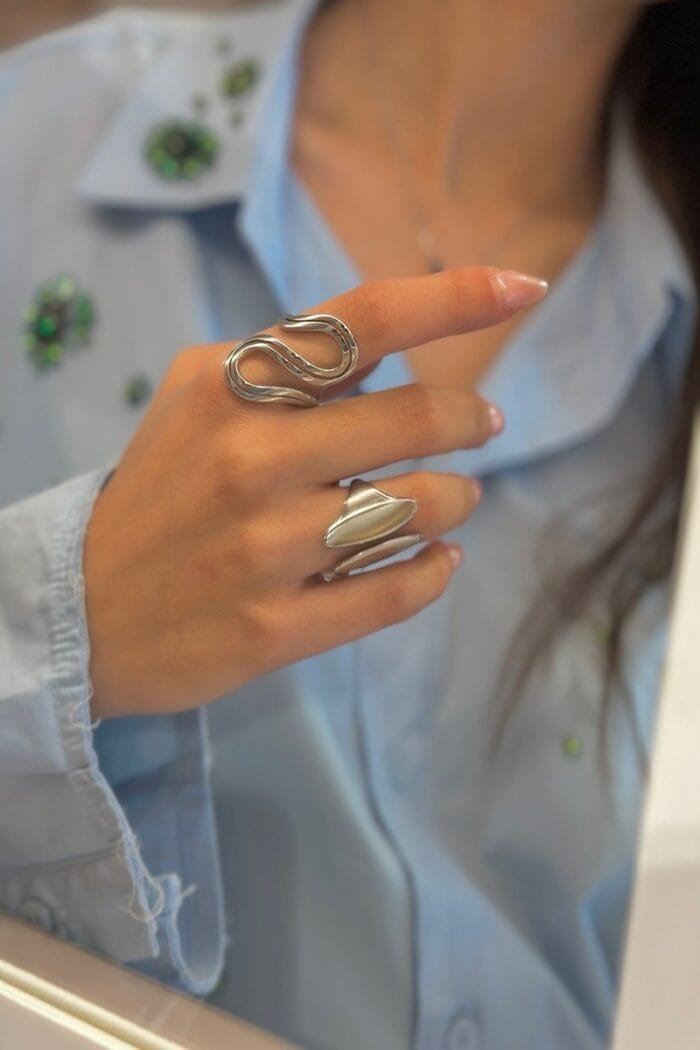 Stainless Steel ring with thick corrugated pattern