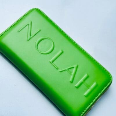 Πορτοφόλι Nolah με μεγάλο logo σε πράσινο χρώμα