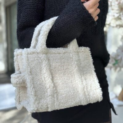 Woolen Bag Square Beige with detachable strap