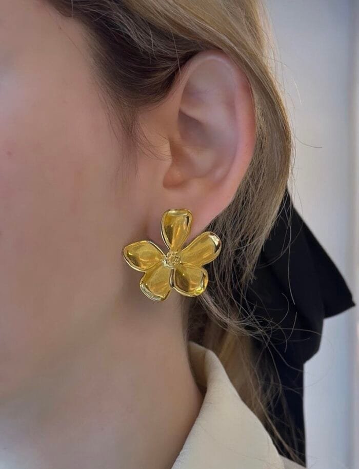 Stainless Steel Stud Earrings with flower
