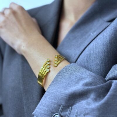 Βραχιόλι Stainless Steel Χειροπέδα Ανοιχτή με χρυσό σχέδιο