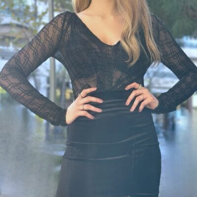 Φόρεμα Κοντό με διάφανο τοπ και βελούδινο ύφασμα