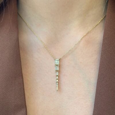 Κολιέ Ασήμι 925° Μενταγιόν με κρεμαστό τριγωνο και ζιργκόν