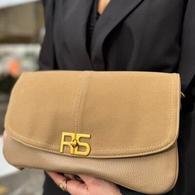 Τσάντα Φάκελος σε μπεζ χρώμα