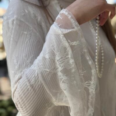 Πουκαμίσα διάτρητη με δαντέλα